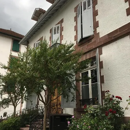 La Esponda Guest house 3*